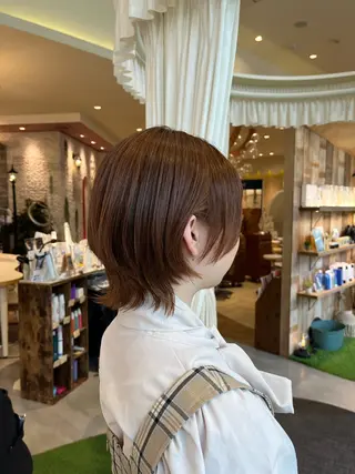 ミディアム カラー まつ毛パーマとカラー 二刀流🥰岩崎夏実のヘアスタイル