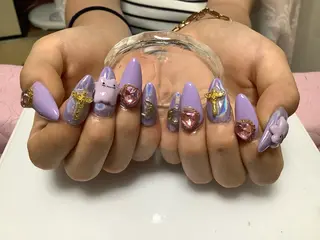 ネイル フラワー ムーンのネイルデザイン