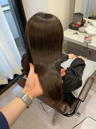 セミロング 髪質改善、縮毛矯正 酸性縮毛矯正のヘアスタイル