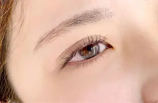 マツエク・マツパ LILY BABEのマツエク・マツパデザイン