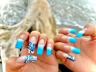 ロング GG houseのネイルデザイン