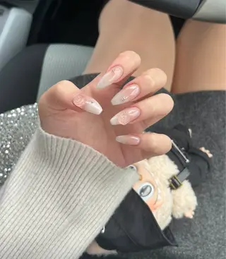 ネイル クイーンズネイル銀座所属・Queeens nailのネイルデザイン