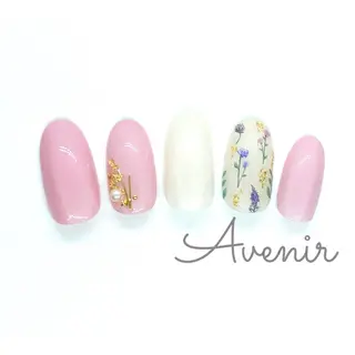 ネイル Avenir 表参道 nail＆eye予約のネイルデザイン