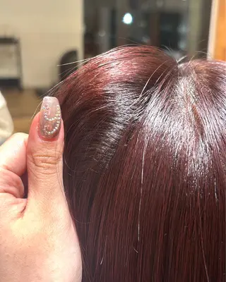 セミロング カラー 小木曽 里華のヘアスタイル