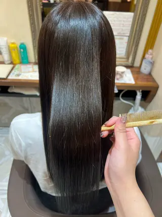 ロング カラー Earth浜町店所属・西村 美依奈のヘアスタイル