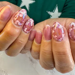 ネイル Bourgeon ❇︎YOSHIMIのネイルデザイン