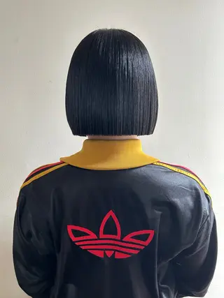 ショート カラー ルプラボウ  藤原 千紗のヘアスタイル