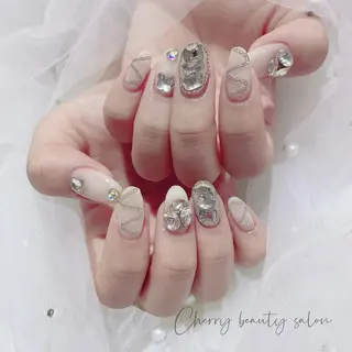 ネイル SAKURA 🍒のネイルデザイン