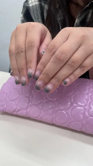 ネイル ネイルサロンエーナイン札幌麻生店所属・堀越 優のネイルデザイン