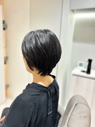 ショート 白土 さくらのヘアスタイル
