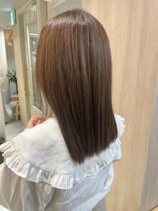 ミディアム カラー 西 めぐみのヘアスタイル