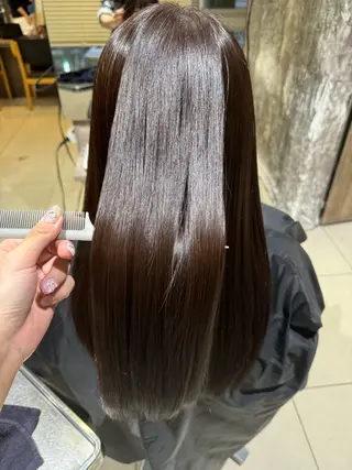 ロング 透明感カラー& メンズアイブロウ専門のヘアスタイル