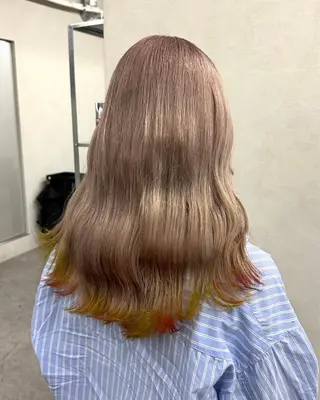 セミロング カラー 苗代萌/ぷるツヤ髪 🫧／レイヤーカットのヘアスタイル