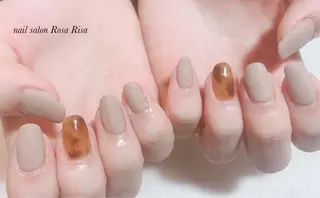 ミディアム ネイル ネイルスタジオ シェイクユアハンズのネイルデザイン