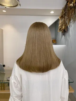 セミロング カラー ヘアアレンジ flamme Annaのヘアスタイル