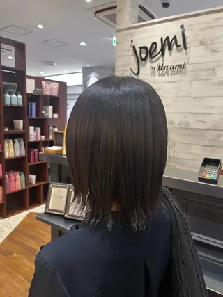 カラー Un ami shibuya所属・平居 舞白のヘアスタイル