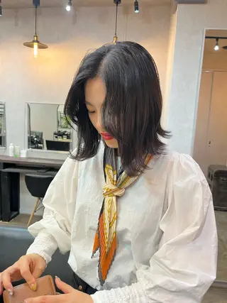 ミディアム カラー ere 代々木公園所属・みほ/ニュアンス/ モード/艶カラーのヘアスタイル