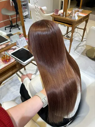 ロング カラー 山﨑 まなかのヘアスタイル