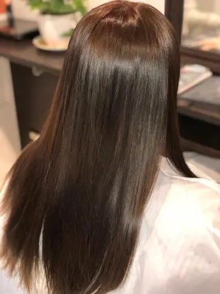 カラー Agu hair Lazuli所属・松本 マサシのヘアスタイル
