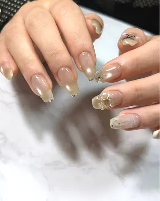 ネイル Allybell🫧 Ayakaのネイルデザイン