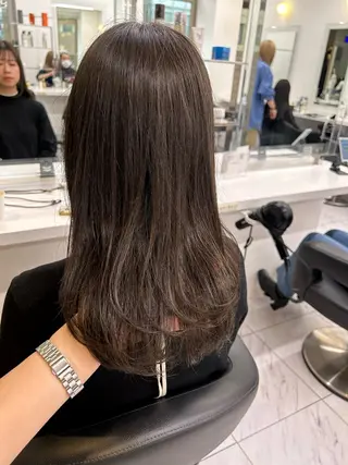 カラー 透明感ベージュ🤎 ナチュラルレイヤーのヘアスタイル