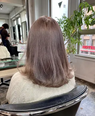 ミディアム カラー 元町神戸 國井椋介のヘアスタイル