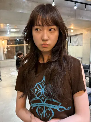 セミロング レイヤーカット\ウル フ　chinatsuのヘアスタイル