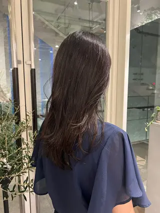 ロング SHEA.所属・表参道SHEA Am i／レイヤーカットのヘアスタイル