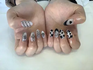 ネイル 💎🐰 saki. m 🐰💎のネイルデザイン