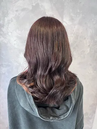 セミロング カラー ヒヨシ ルナのヘアスタイル