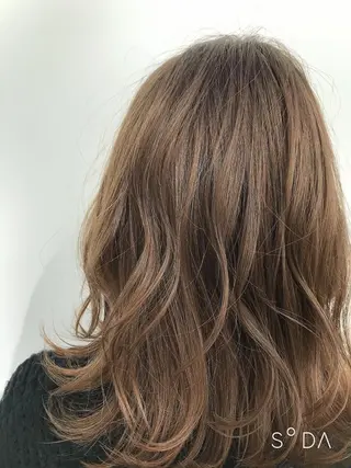 ミディアム カラー 寺山 佳貴のヘアスタイル