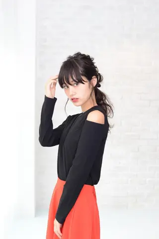 ミディアム セミロング ヘアアレンジ 圧倒的美髪ストレート ツダケイタロウのヘアスタイル