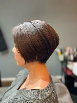 ショート カラー フェムフィット導入 個室空間✨佐藤華成のヘアスタイル