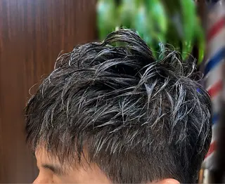 ショート ヘアモードキクチ神田日銀通り店所属・根尾 海咲のヘアスタイル