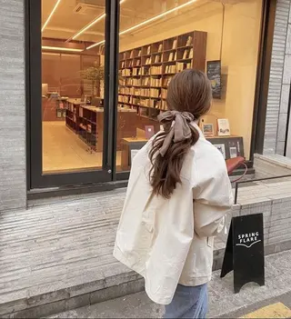 ロング カラー ヘアアレンジ 透け上品ハイトーン 職人ゆうと🤍のヘアスタイル