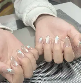 ネイル 高木 維麗絲のネイルデザイン