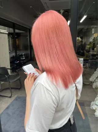 セミロング カラー ili心斎橋所属・🩵ハイトーン/ レイヤーYUZU🩵のヘアスタイル