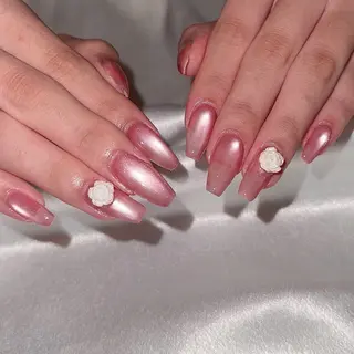 ネイル シュシュ 🎀 girly nailのネイルデザイン