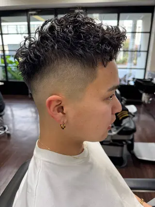 ショート JOYBOX/新大阪店所属・清水 拓馬のヘアスタイル