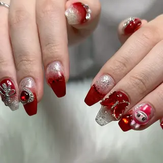 ネイル EmaNail天満橋店所属・EmaNail Risaのネイルデザイン