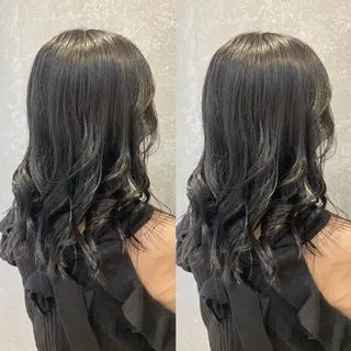 ミディアム カラー schon所属・み うのヘアスタイル