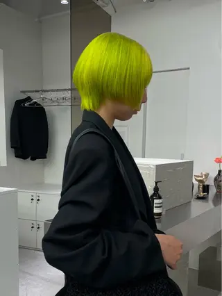 ショート カラー stén所属・HARUKA/原宿 ハイトーン/レイヤーのヘアスタイル