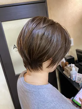 ショート 透け感×顔まわり デザイン✂︎吉田のヘアスタイル