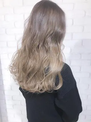 セミロング 👑圧倒的カラー👑 佐々木祐希のヘアスタイル