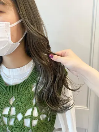 セミロング Ayuna /透明感カラーのヘアスタイル