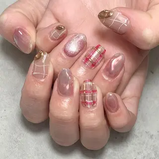 ネイル atelier　FIORITURA所属・FIORITURA aiのネイルデザイン