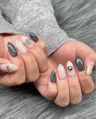 ネイル MITSUME 🎀 yumeのネイルデザイン