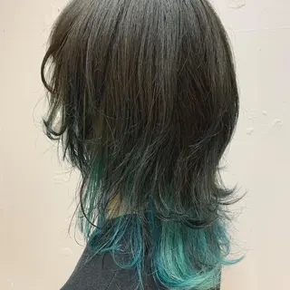 セミロング カラー ロングウルフ🤍渋谷 🤍Mizukiのヘアスタイル