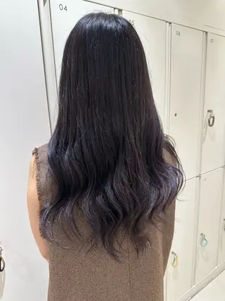 ロング カラー タイトボブ個性派カラ ーAKANEのヘアスタイル