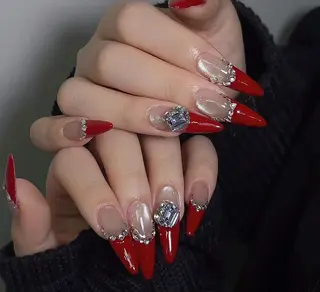 ネイル Pure&Rich Nailのネイルデザイン